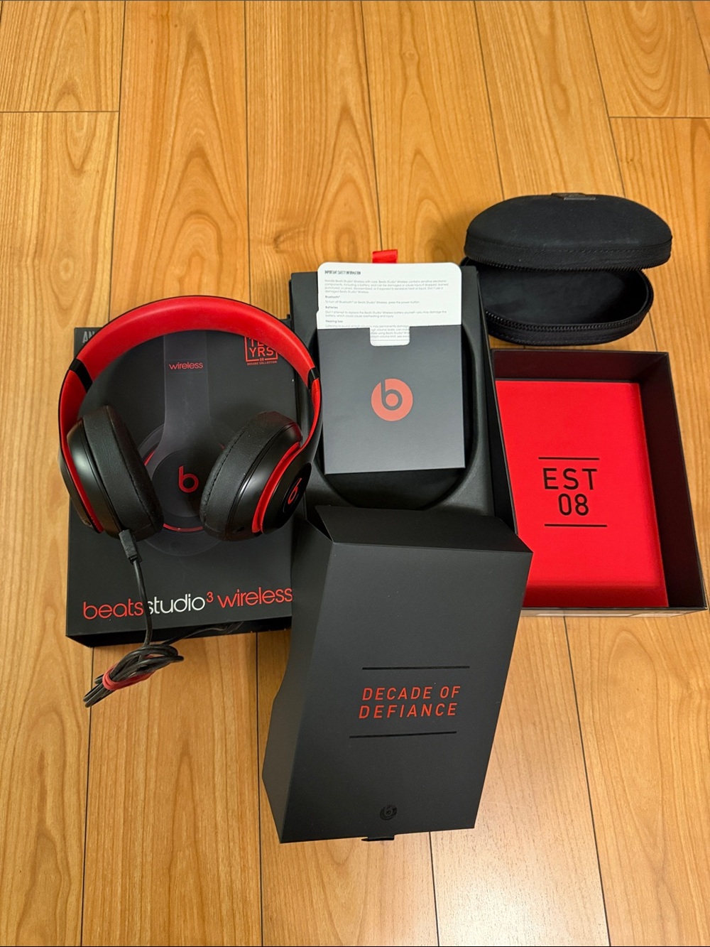 Beats by Dre Studio3 Wireless Headphones in Black & Red
